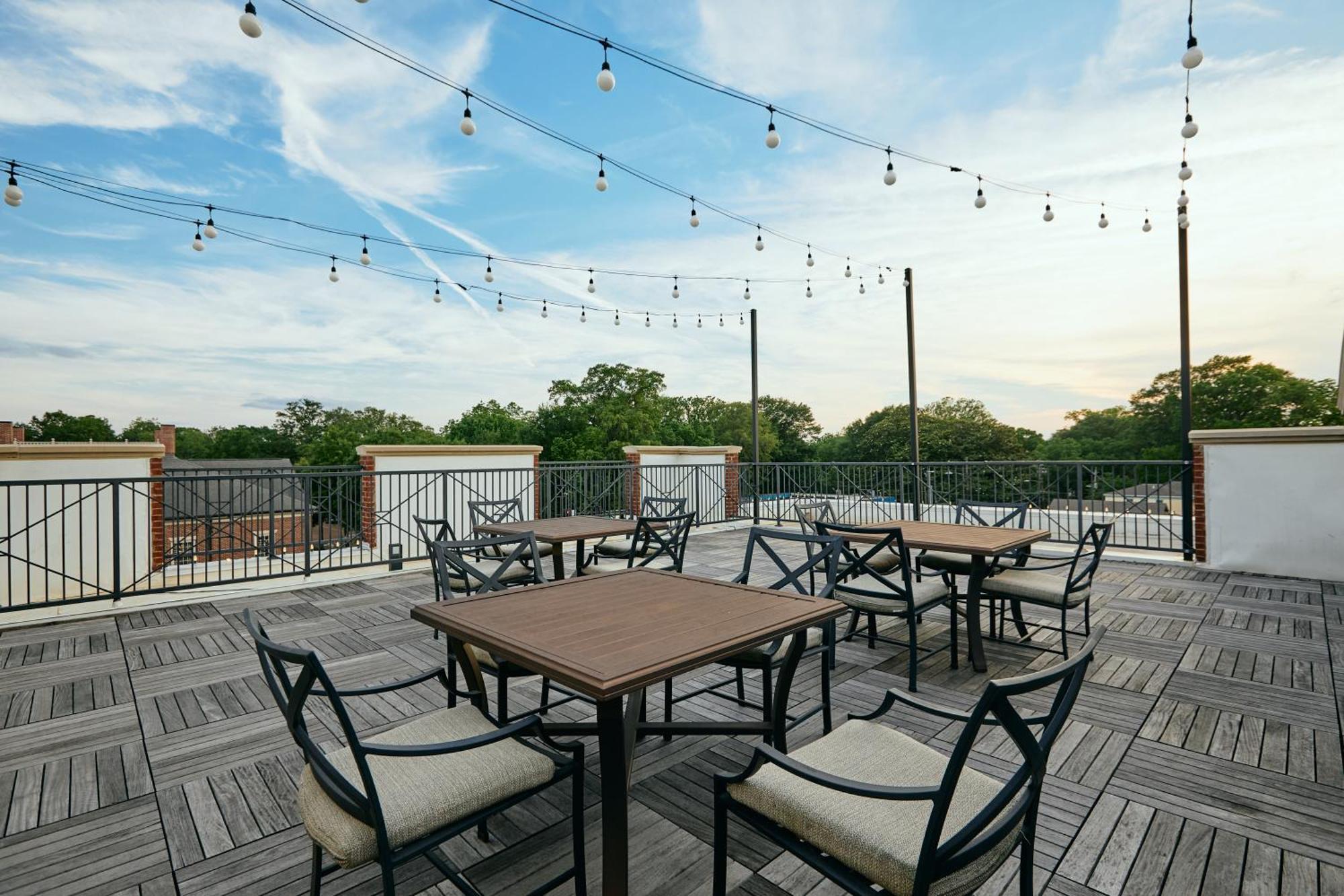 The Oliver, Hotel 4*